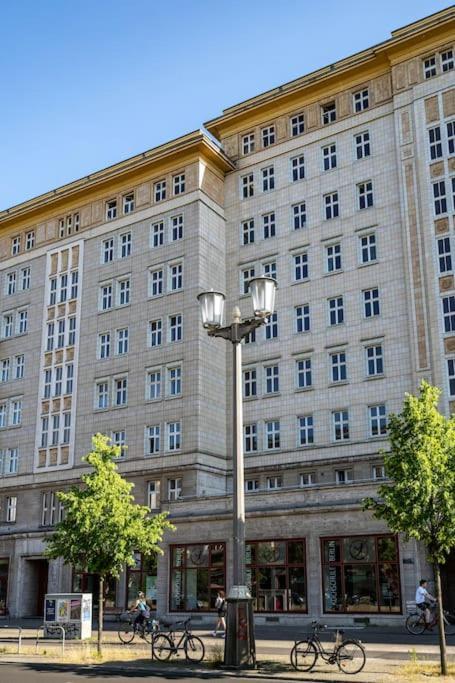 Zwei Charmante Mit Wohnbereich In Zentraler Berliner *