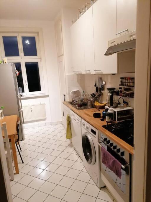 Apartment Zwei Charmante Mit Wohnbereich In Zentraler Berliner *