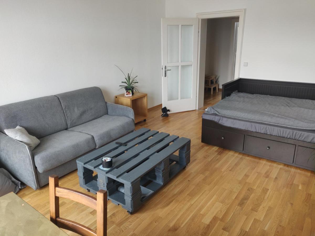 Zwei Charmante Mit Wohnbereich In Zentraler Berliner * Berlin