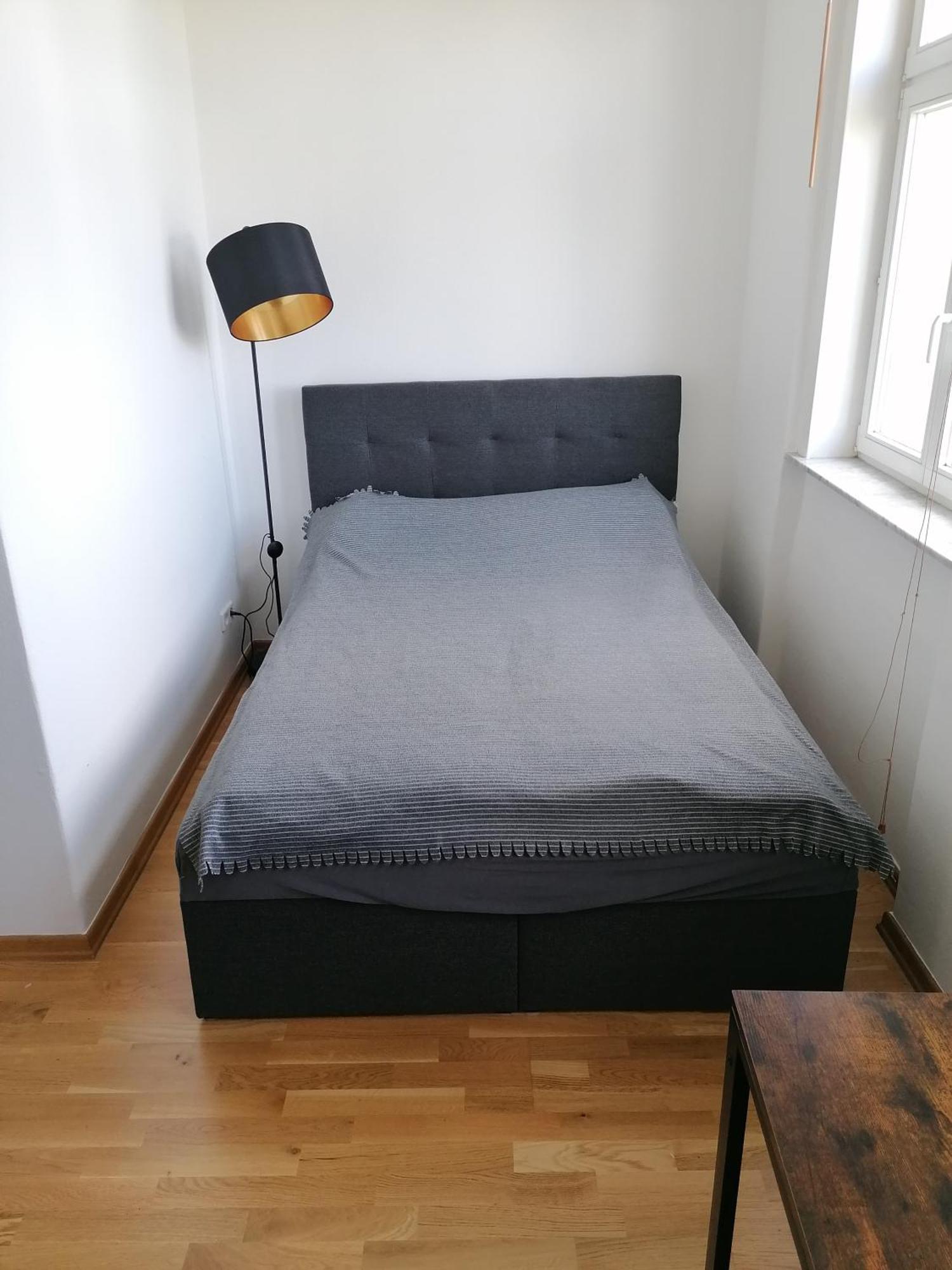 Apartment Zwei Charmante Mit Wohnbereich In Zentraler Berliner *
