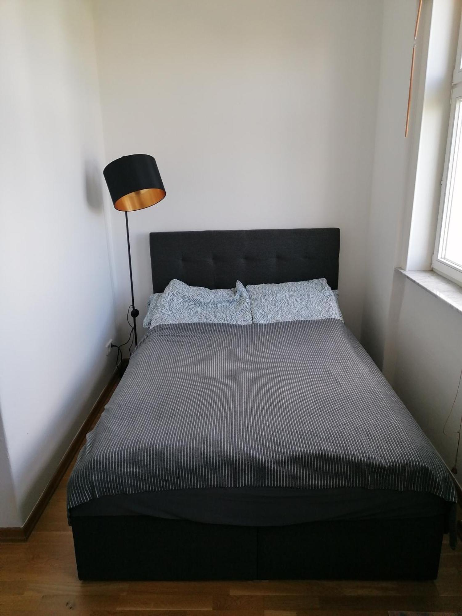 Zwei Charmante Mit Wohnbereich In Zentraler Berliner * Berlin