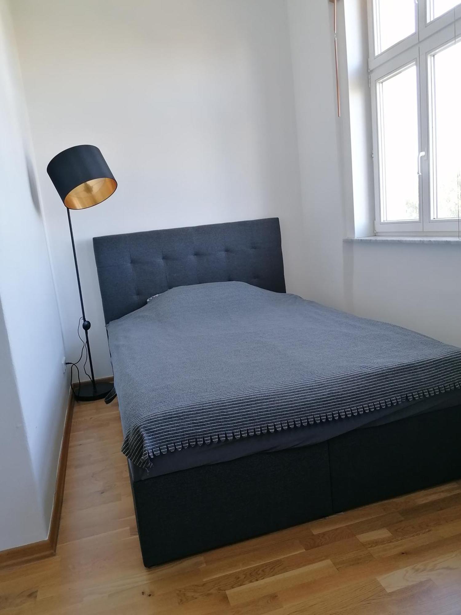 Zwei Charmante Mit Wohnbereich In Zentraler Berliner *