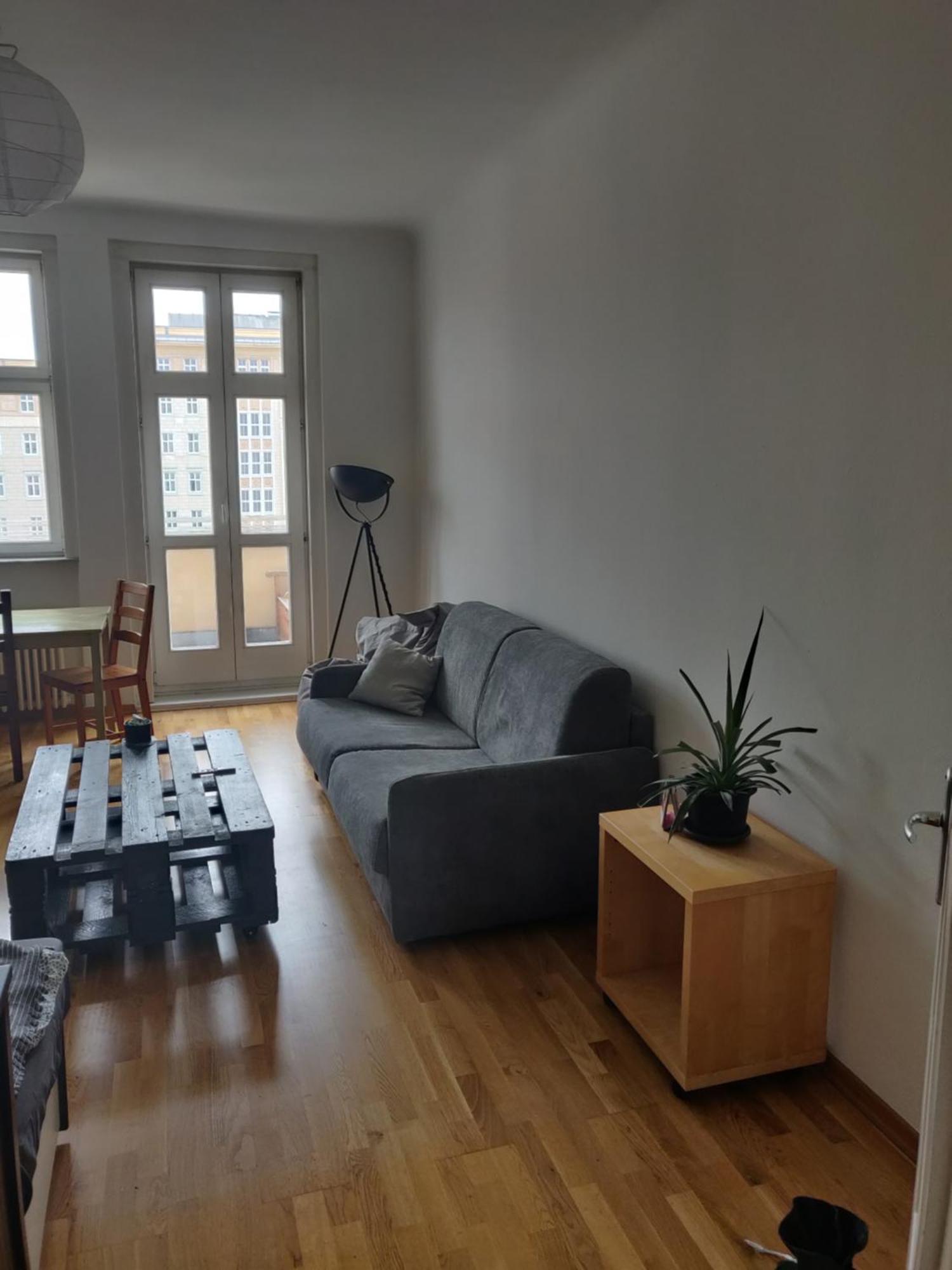 Zwei Charmante Mit Wohnbereich In Zentraler Berliner