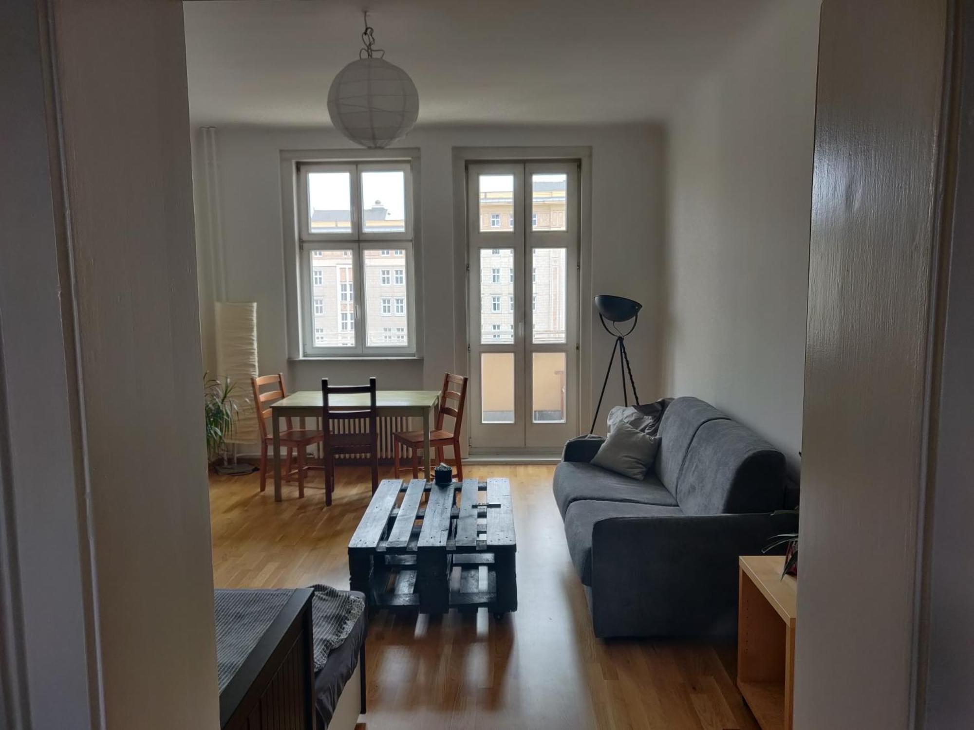Zwei Charmante Mit Wohnbereich In Zentraler Berliner Berlin