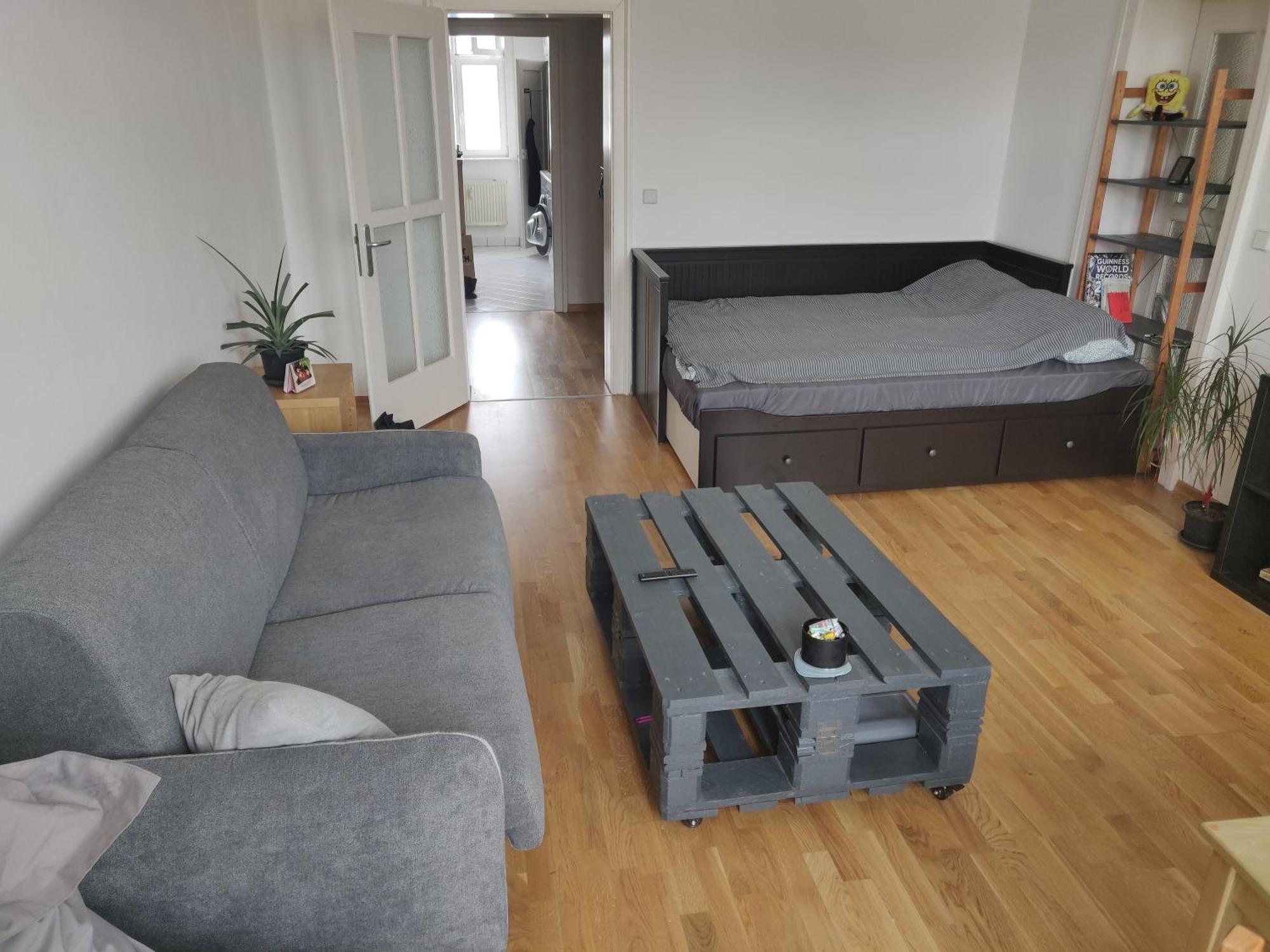 Zwei Charmante Mit Wohnbereich In Zentraler Berliner Apartment