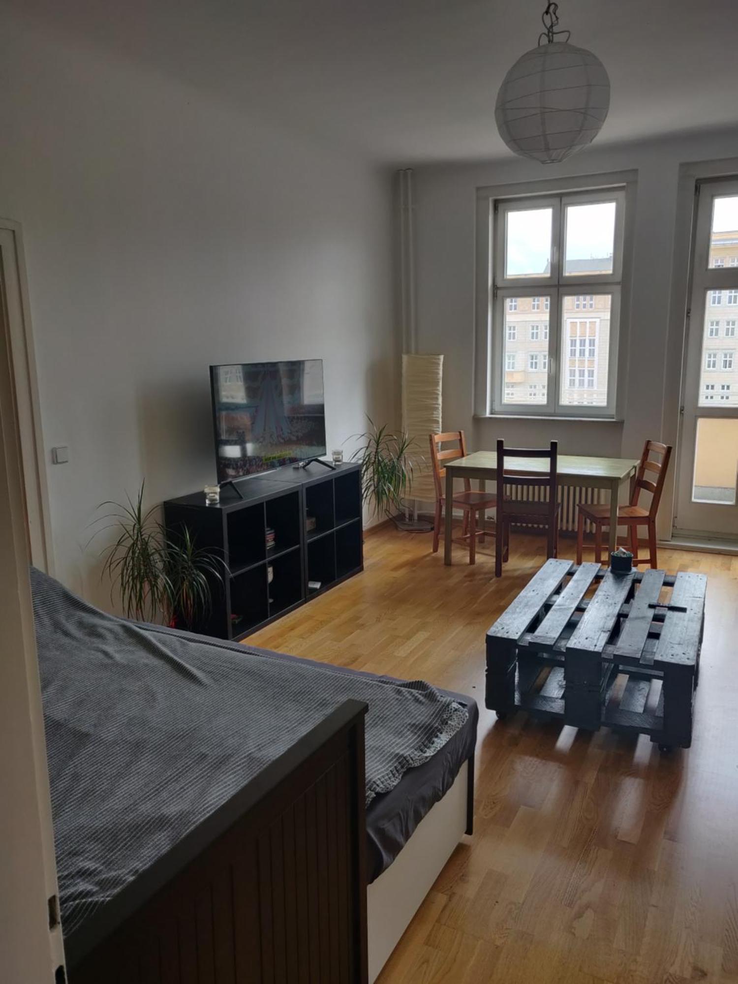 Zwei Charmante Mit Wohnbereich In Zentraler Berliner Berlin